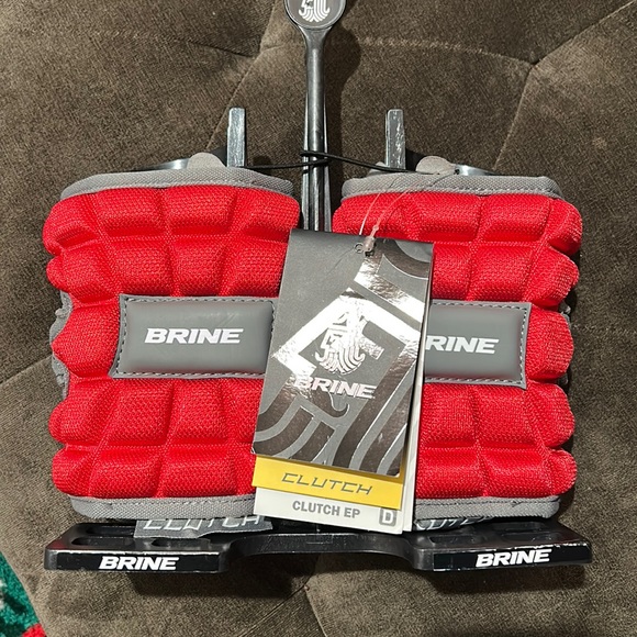 Brine Other - Brine Lacrosse Arm Pads CEP15-RDM. CLUTCH EP